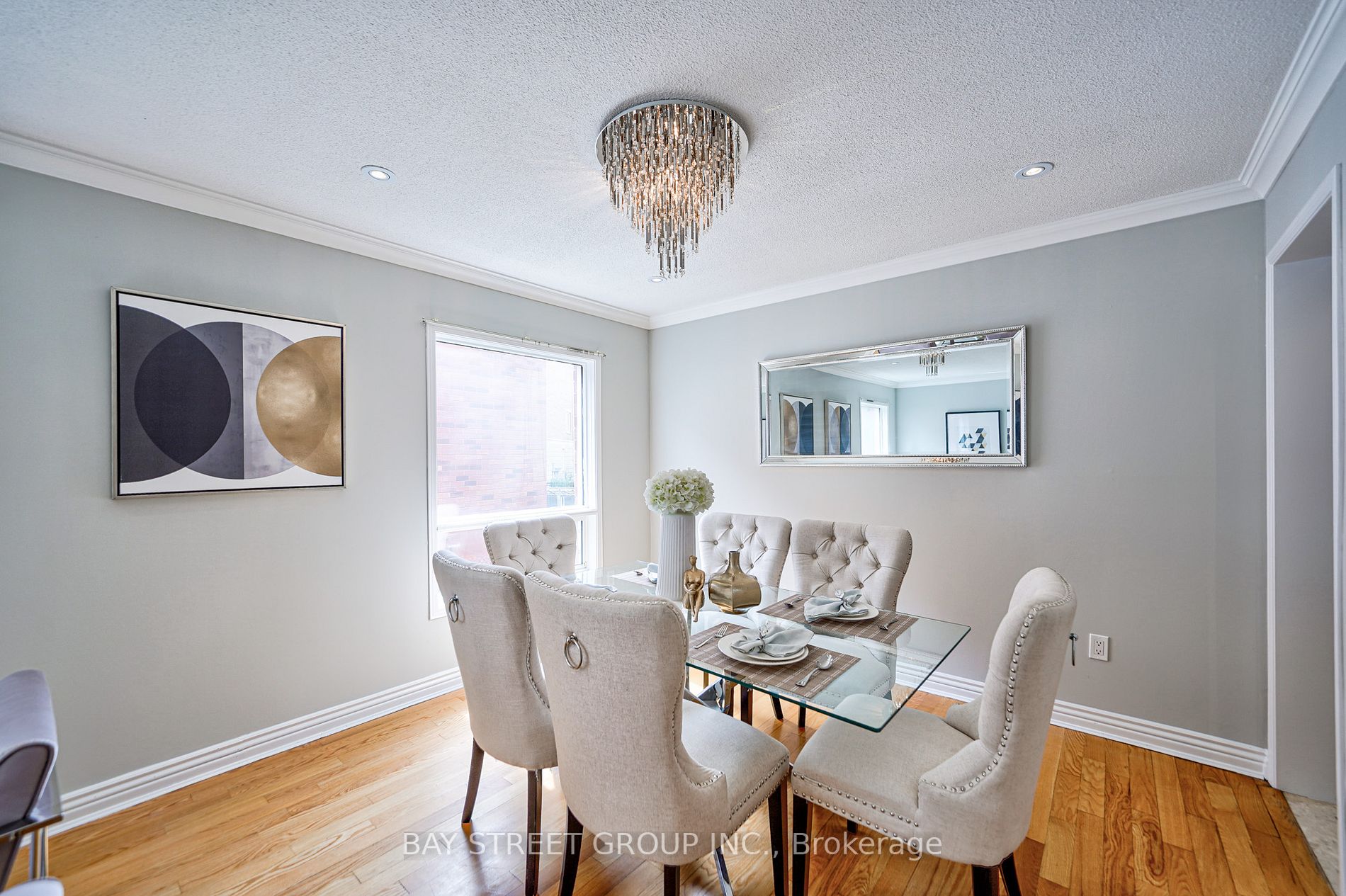 51 Manston Cres