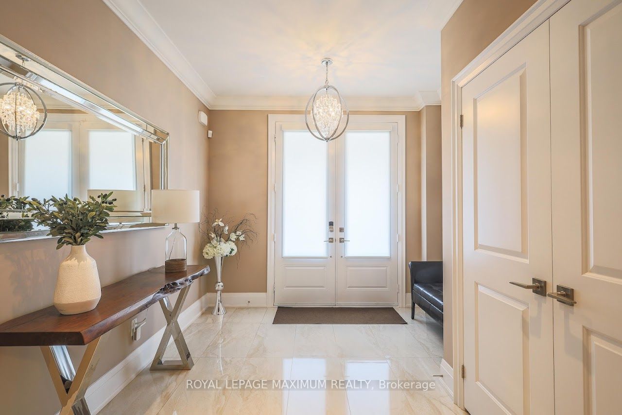 167 Chelsea Cres