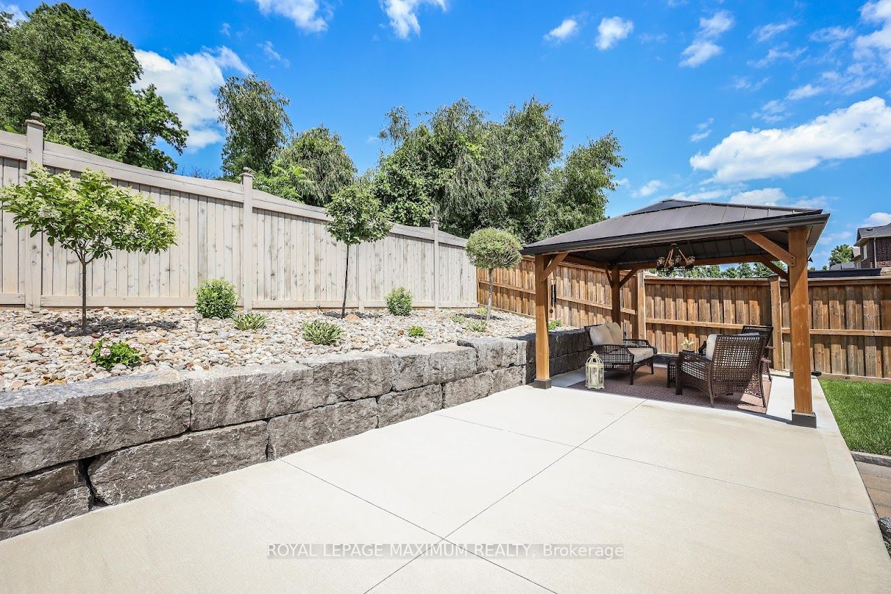 167 Chelsea Cres