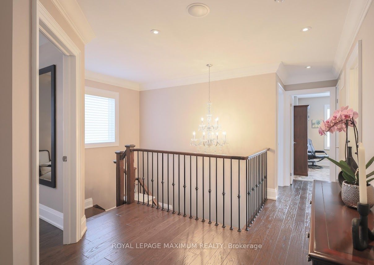 167 Chelsea Cres