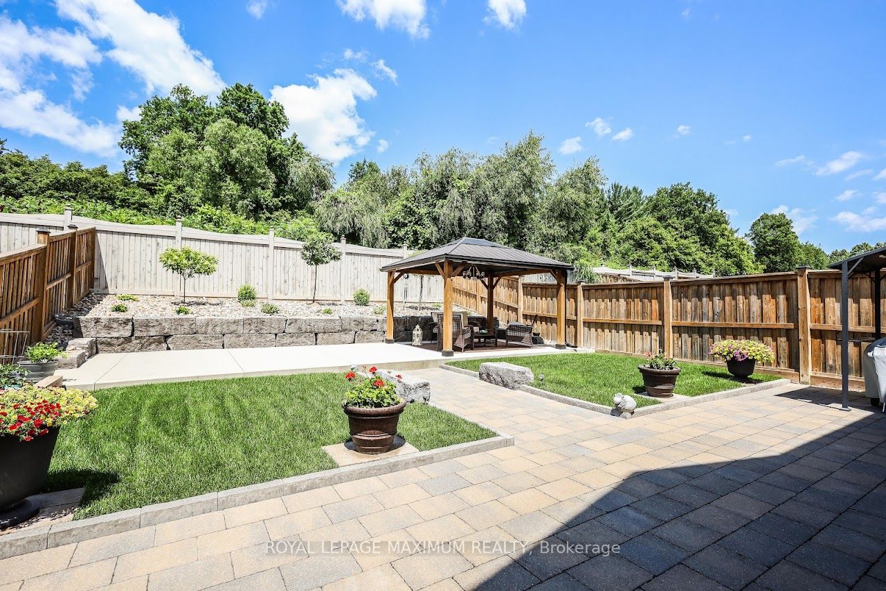167 Chelsea Cres
