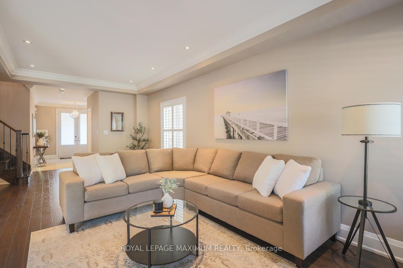 167 Chelsea Cres