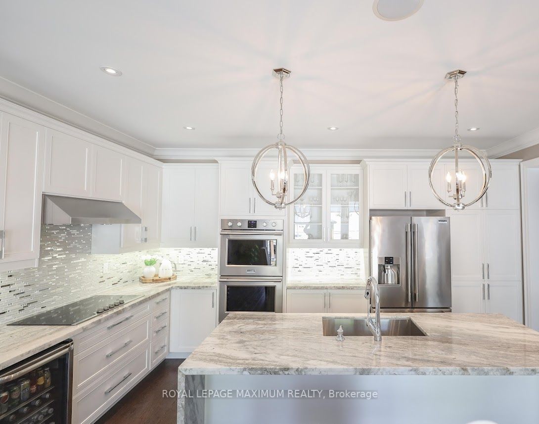 167 Chelsea Cres
