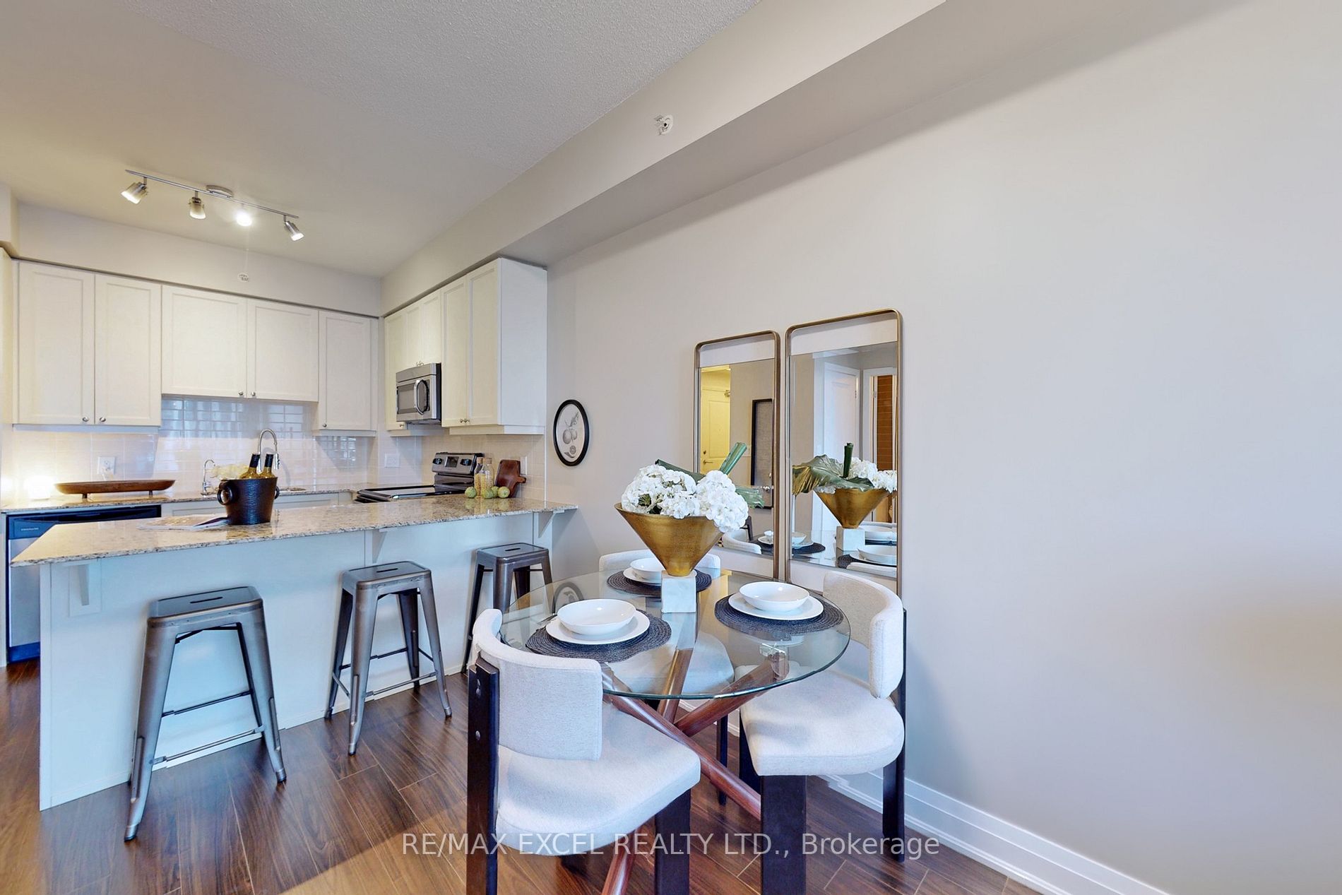24 Woodstream Blvd, #509