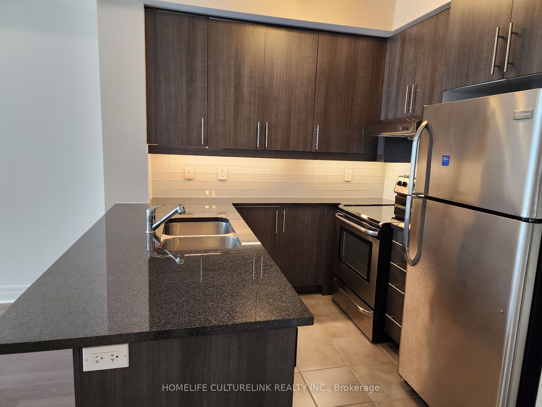 8130 Birchmount Rd, #706