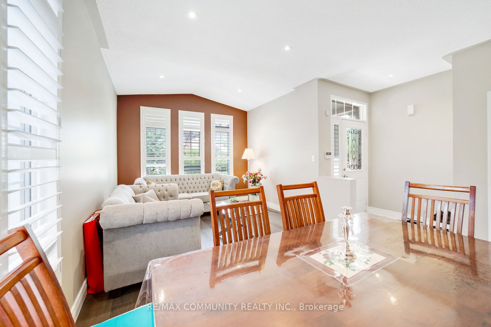31 Clover Street