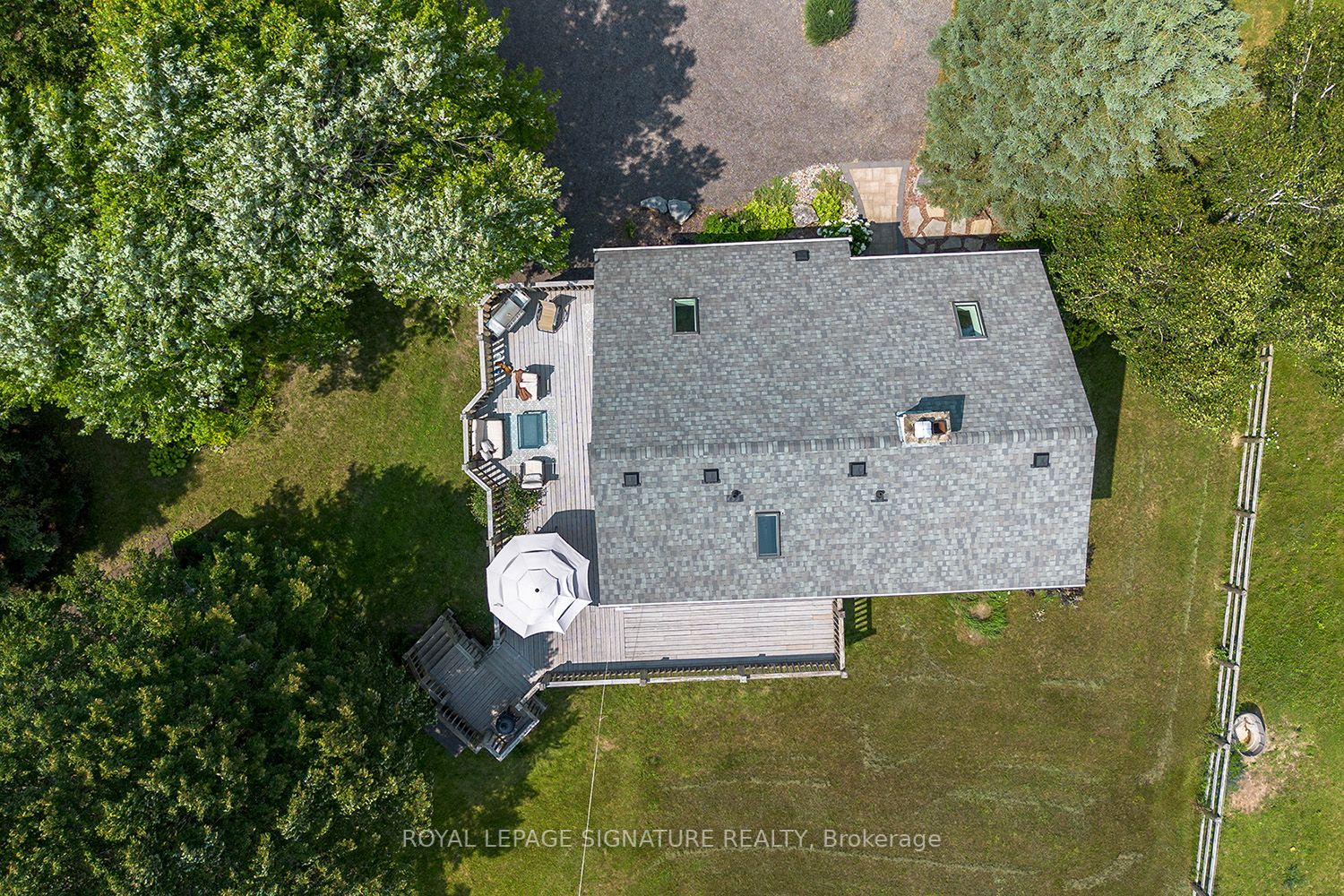 435 Feasby Rd