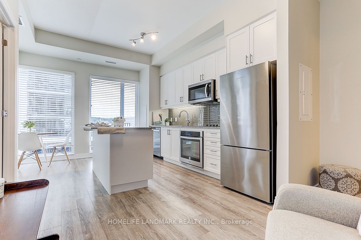 9618 Yonge St, #608