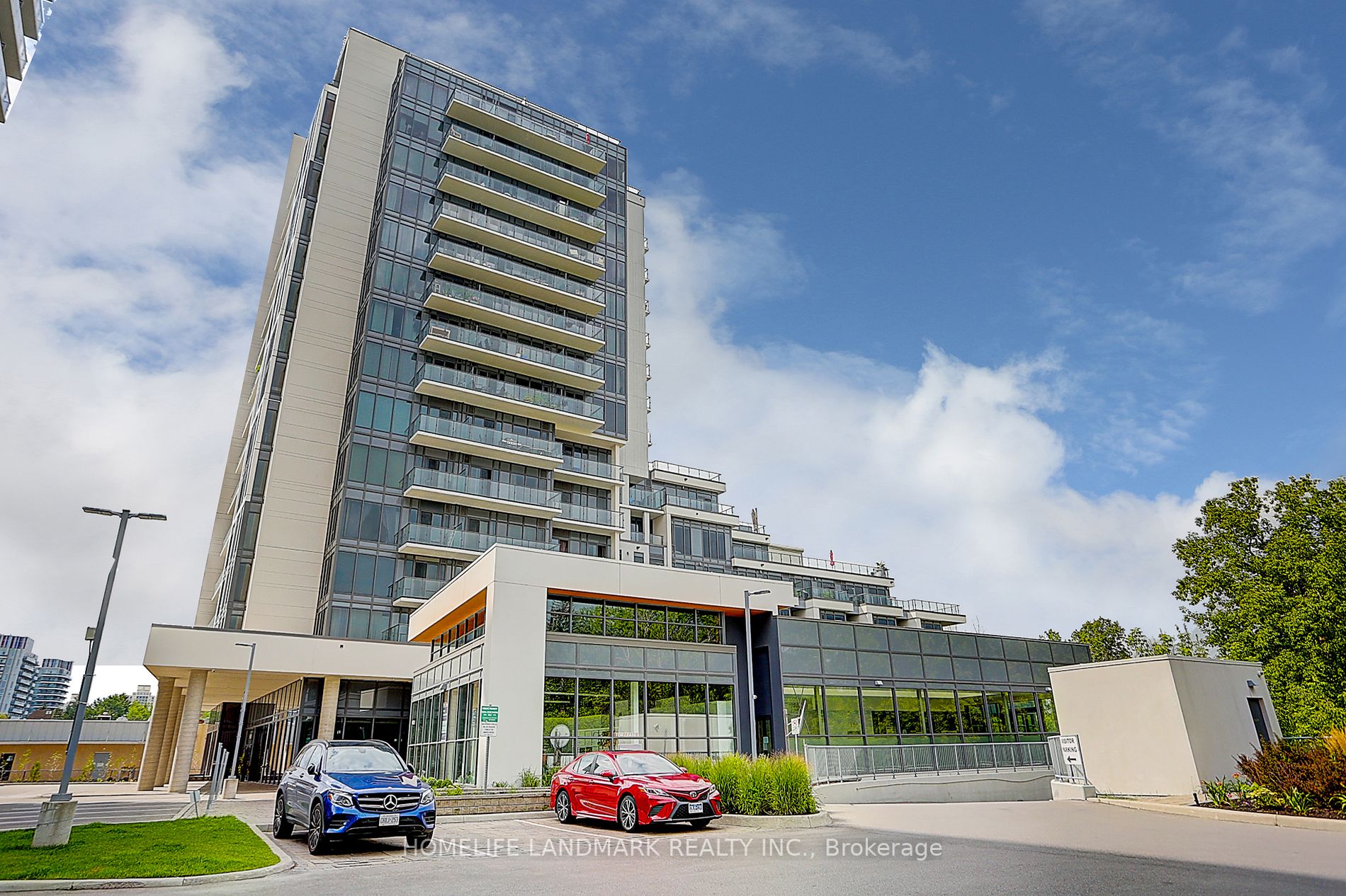 9618 Yonge St, #608