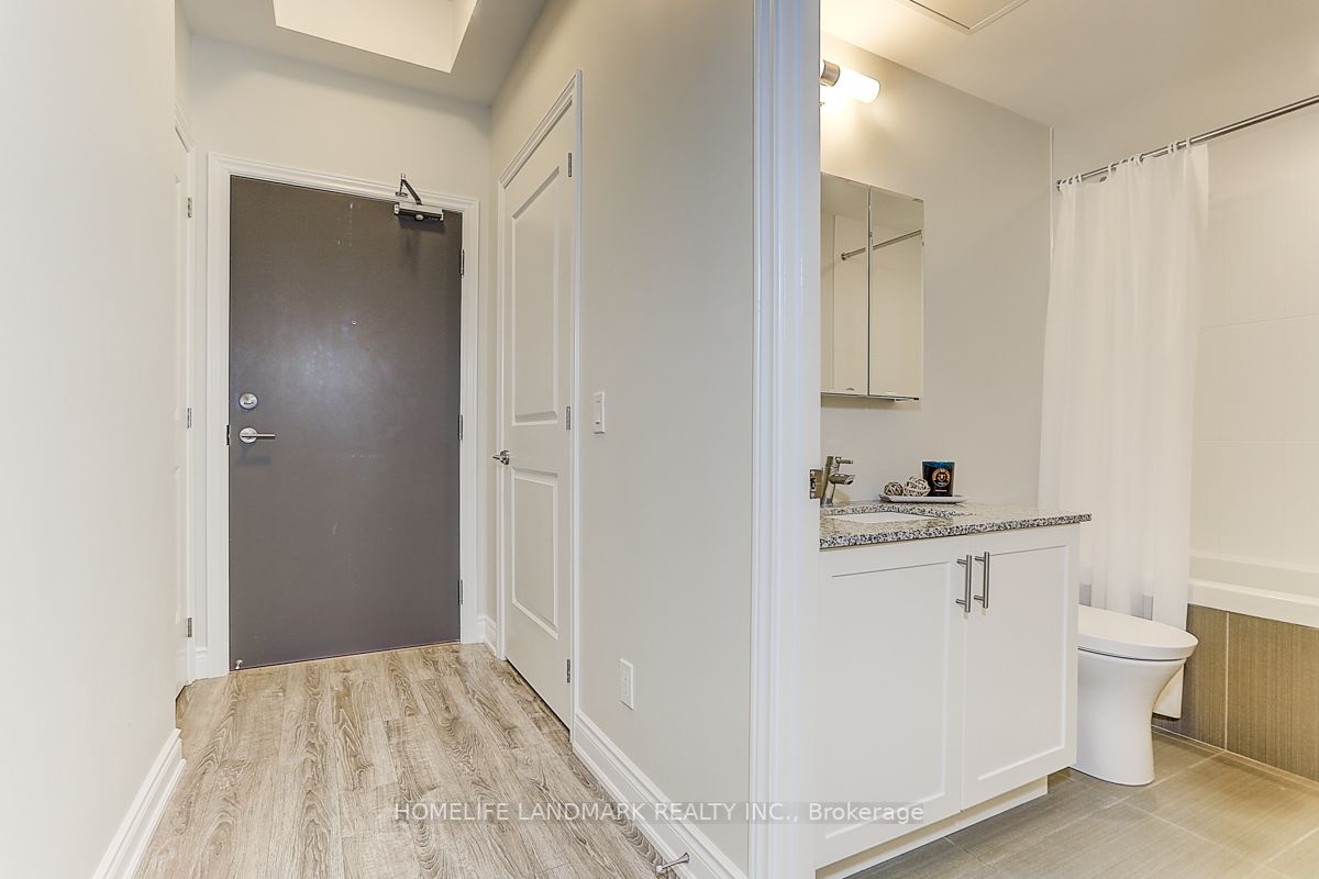 9618 Yonge St, #608