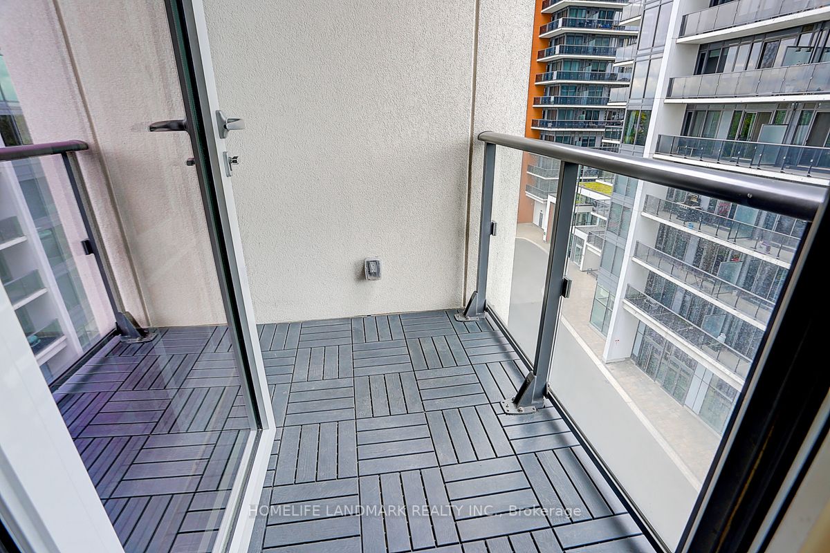 9618 Yonge St, #608