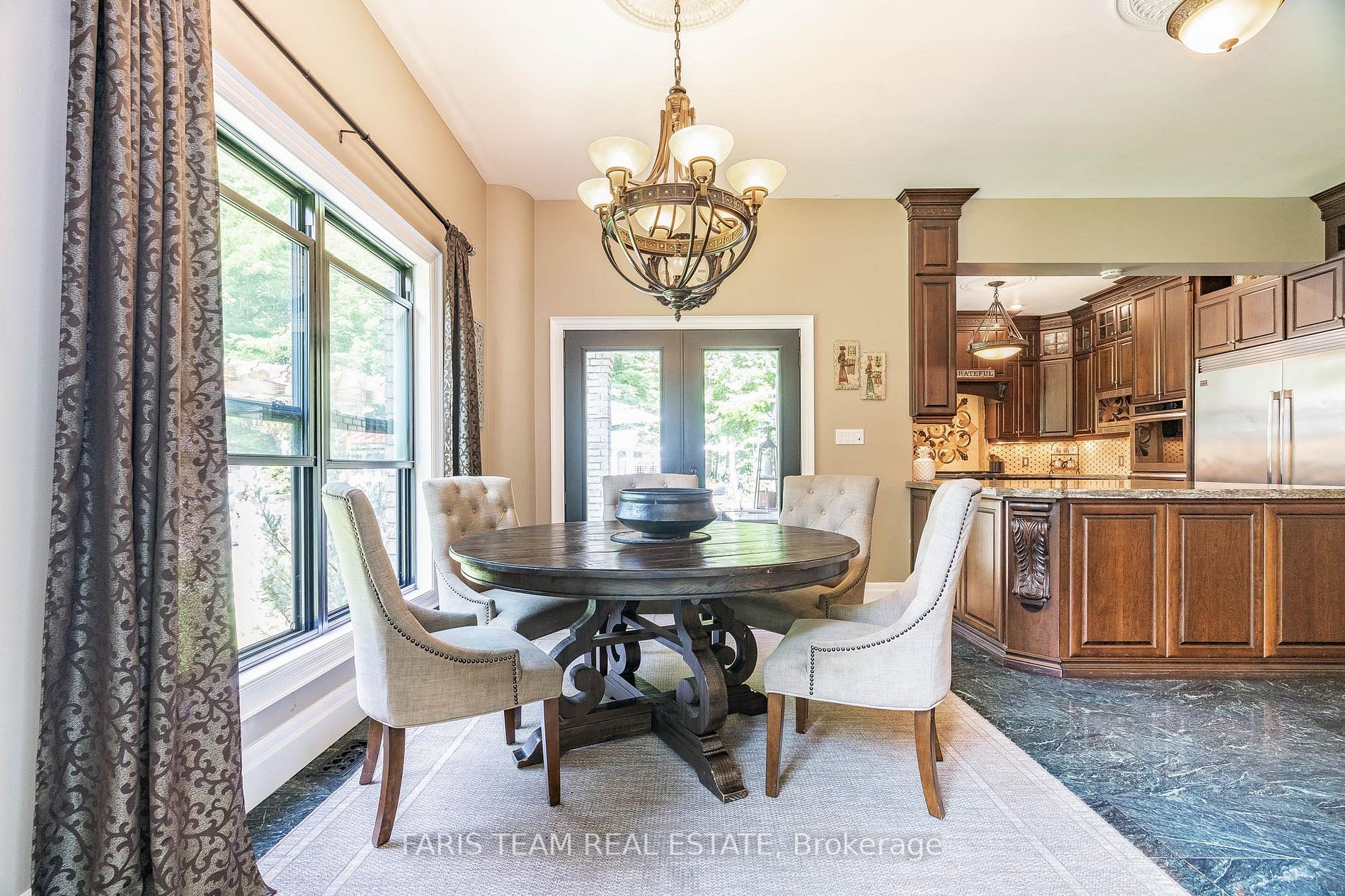 1826 Quantz Cres