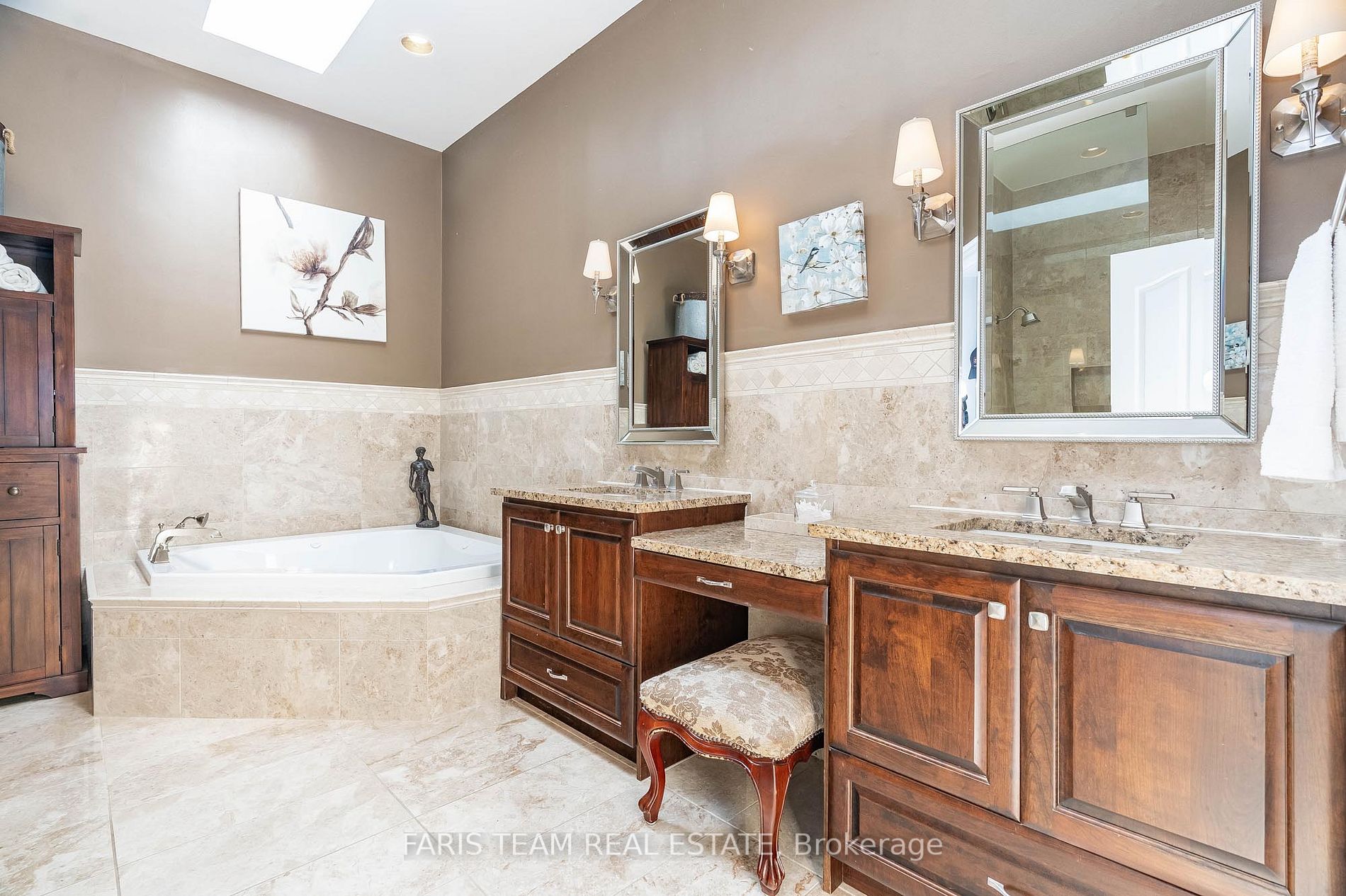 1826 Quantz Cres