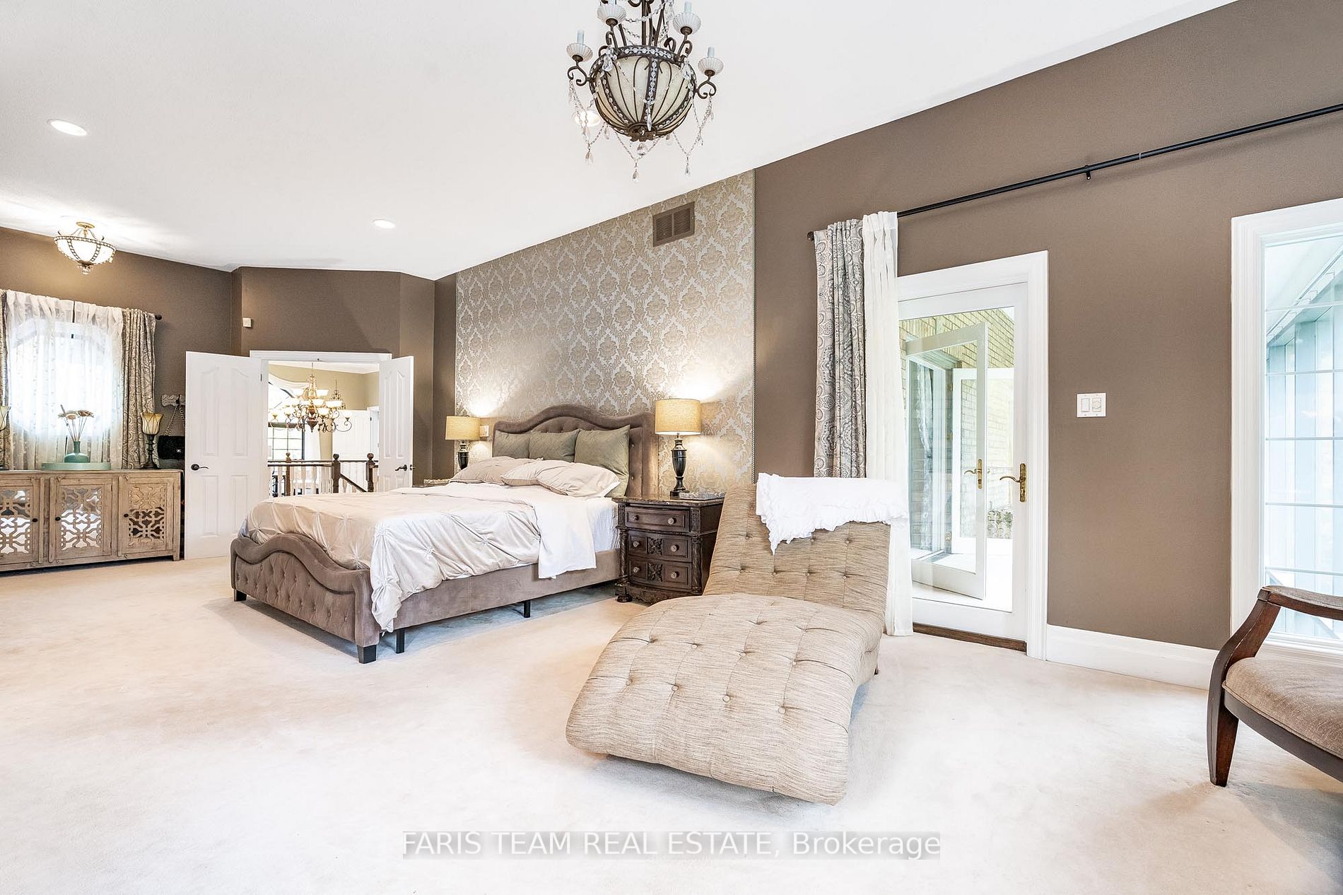 1826 Quantz Cres