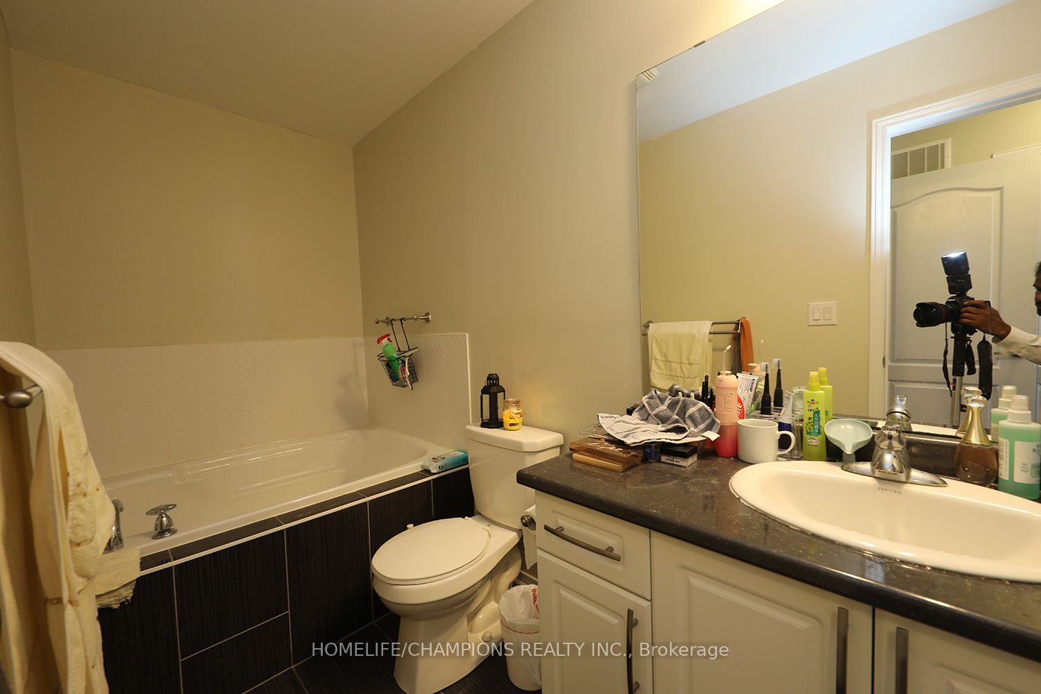 11 Valliere Dr