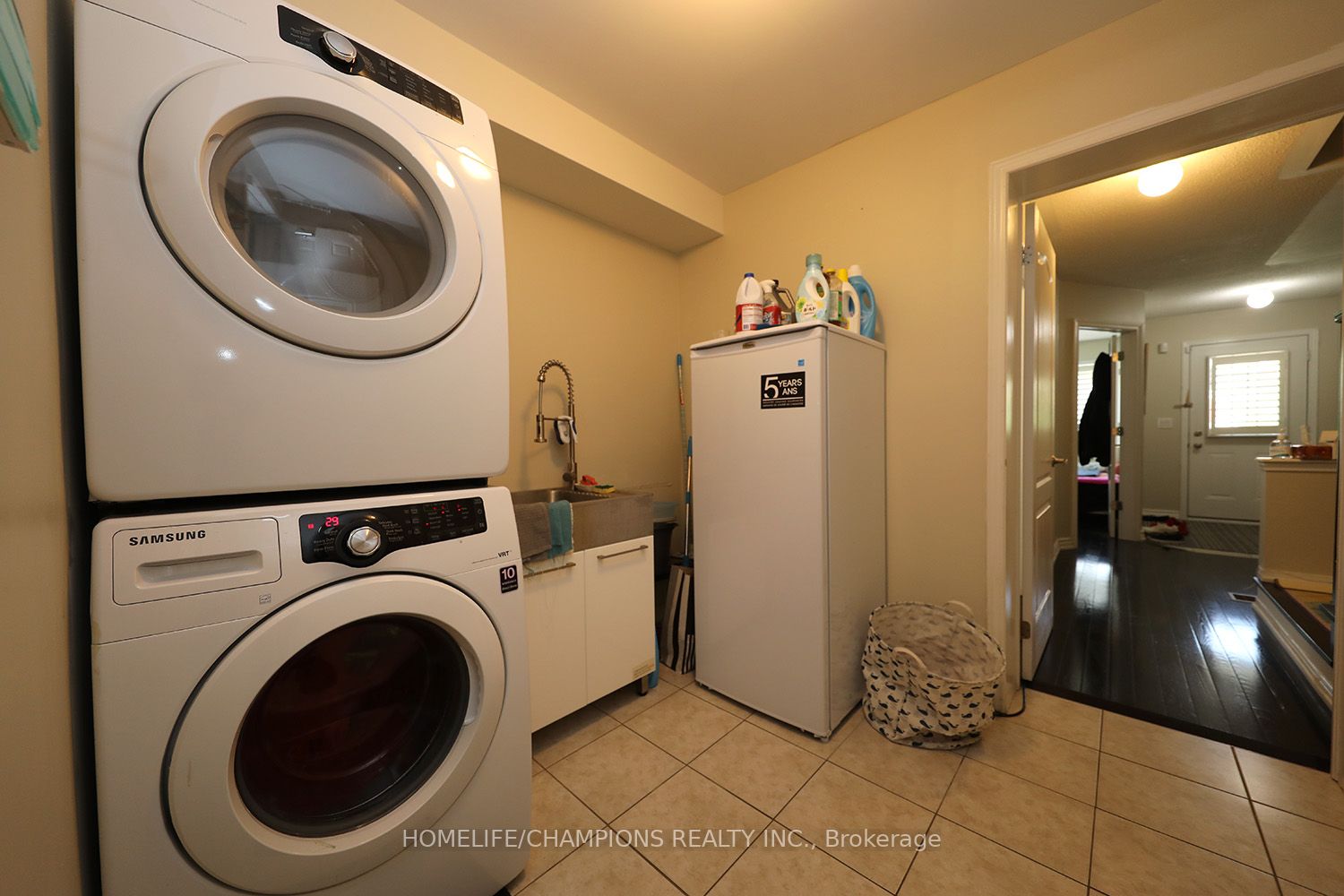 11 Valliere Dr