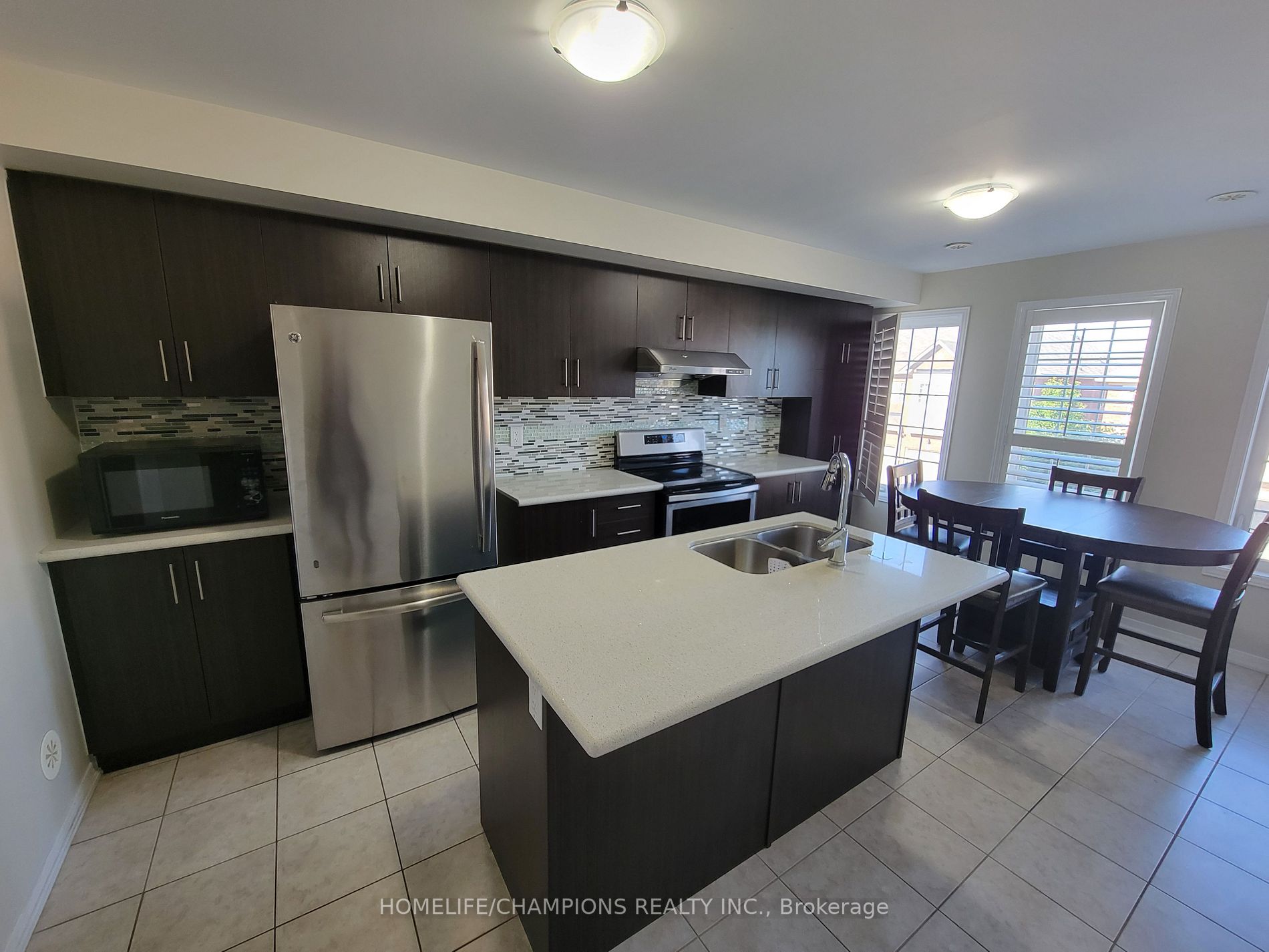11 Valliere Dr