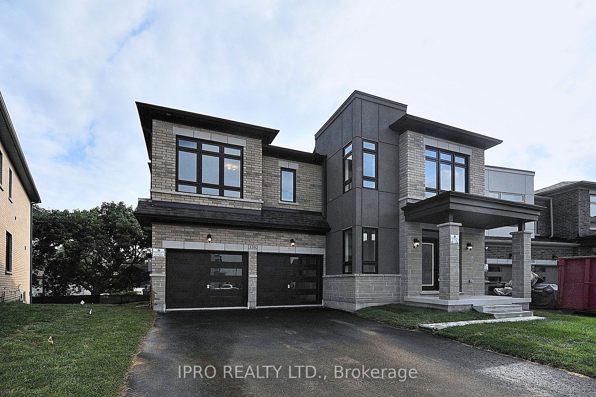 176 Coldwell Bay Circ