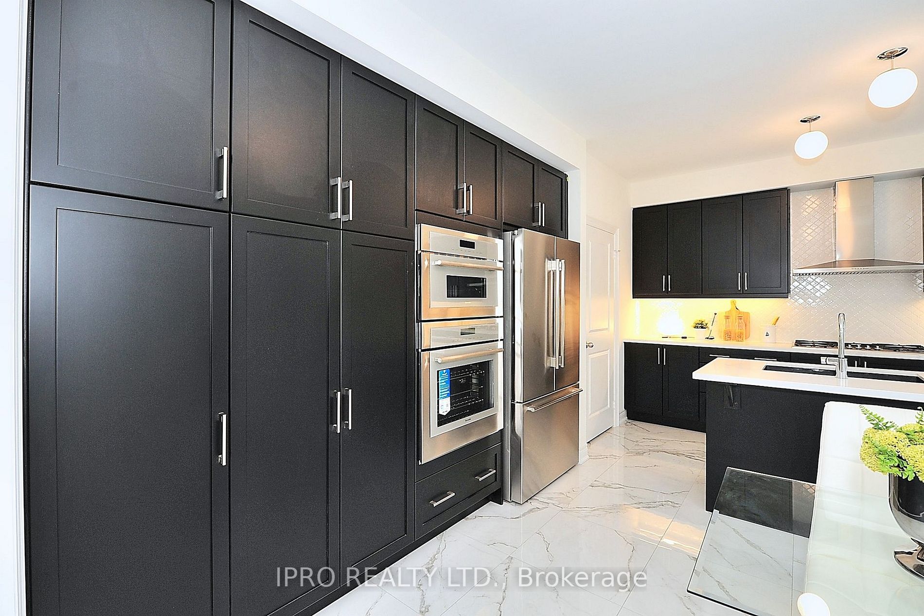176 Coldwell Bay Circ
