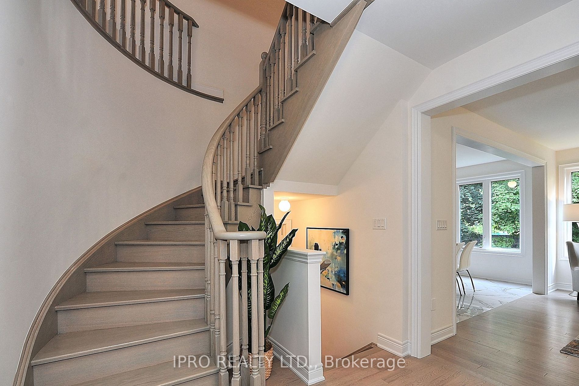 176 Coldwell Bay Circ