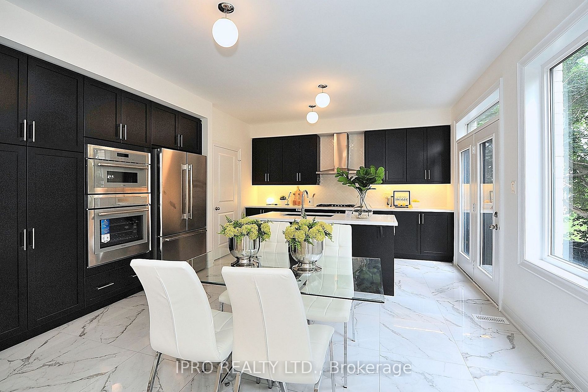 176 Coldwell Bay Circ