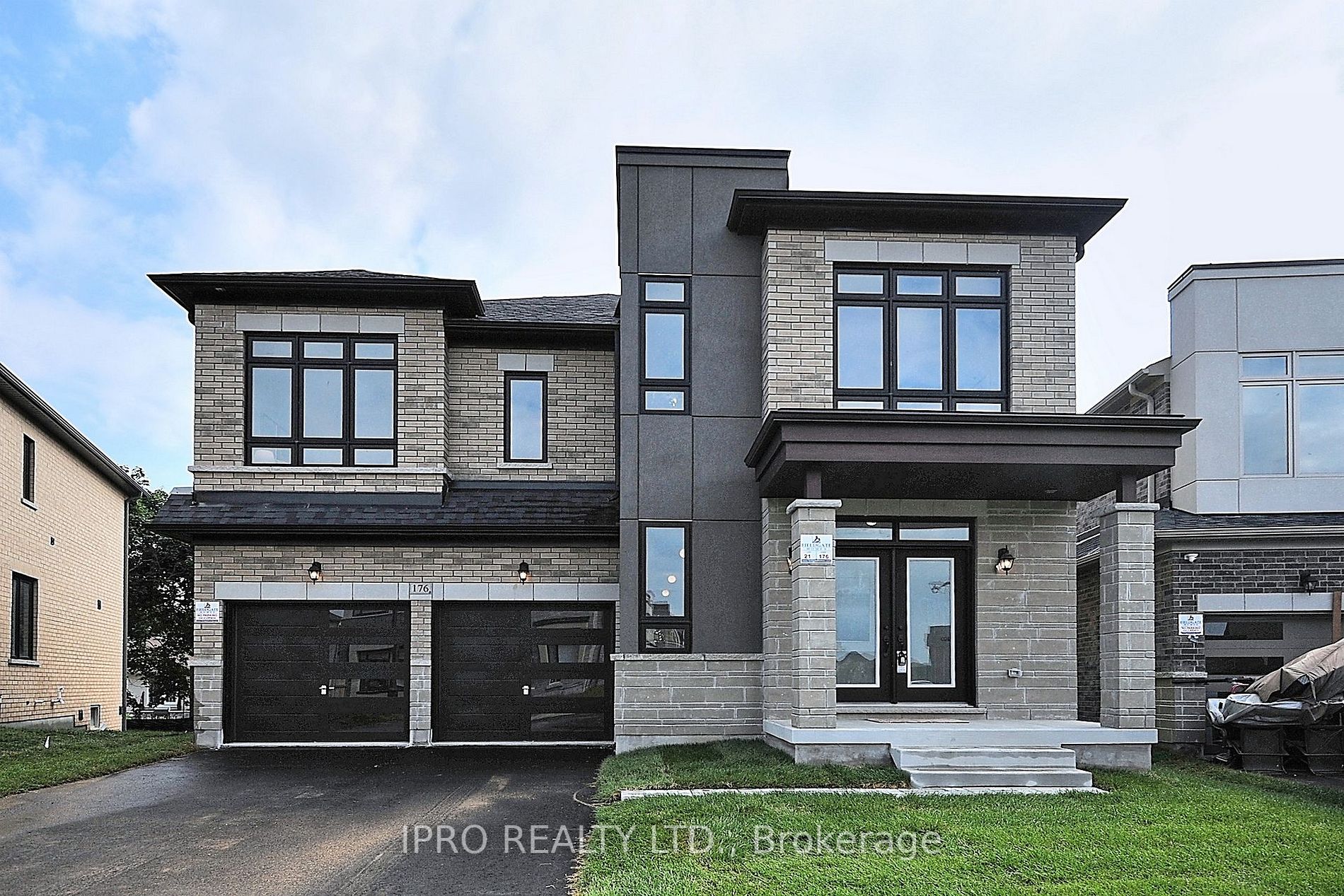 176 Coldwell Bay Circ
