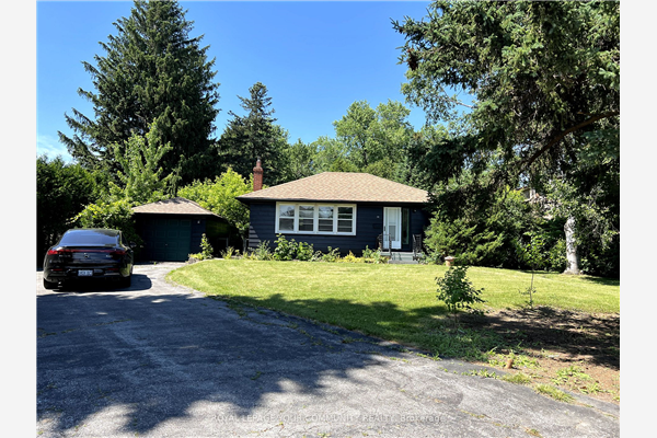 30 Scott Dr, Richmond Hill