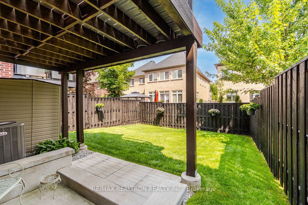39 Robert Berry Cres