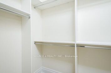 9075 Jane St, #112