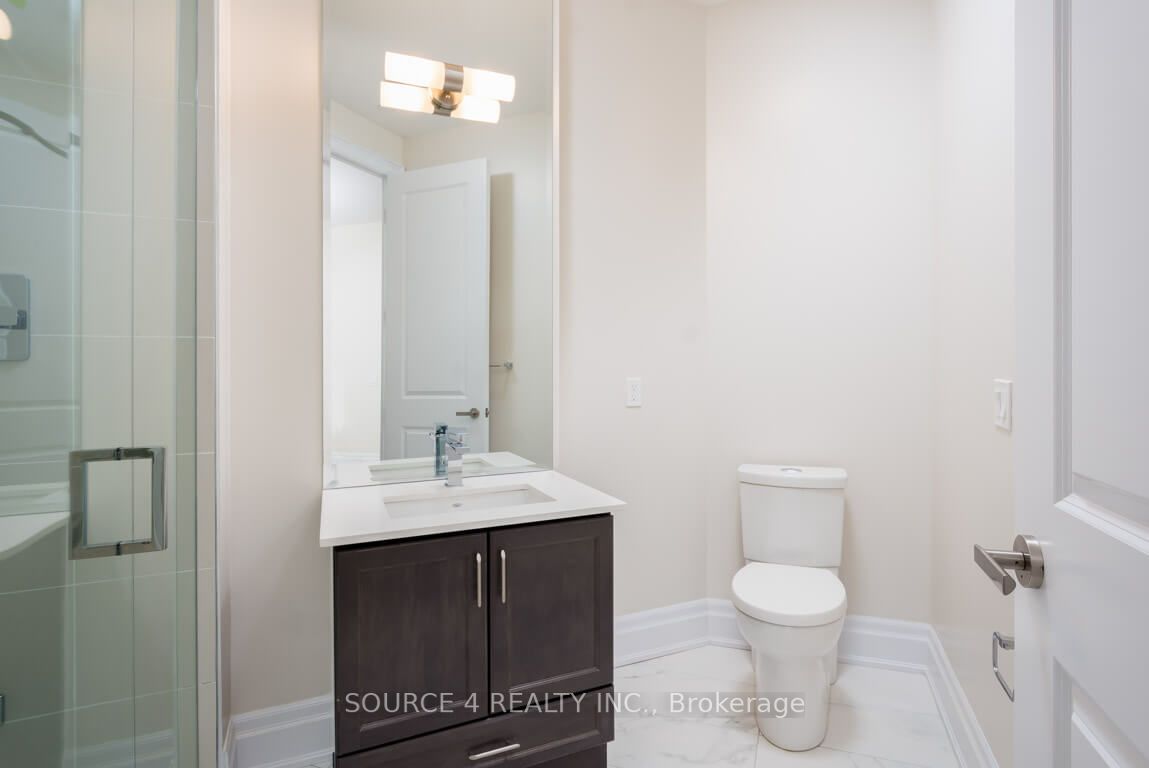 9075 Jane St, #112