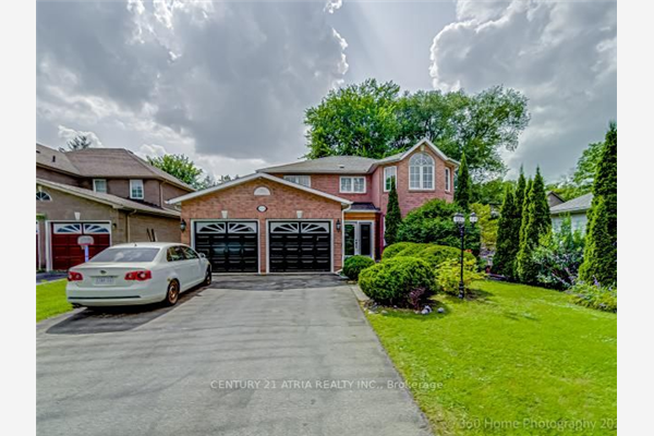 220 Olde Bayview Ave, Richmond Hill