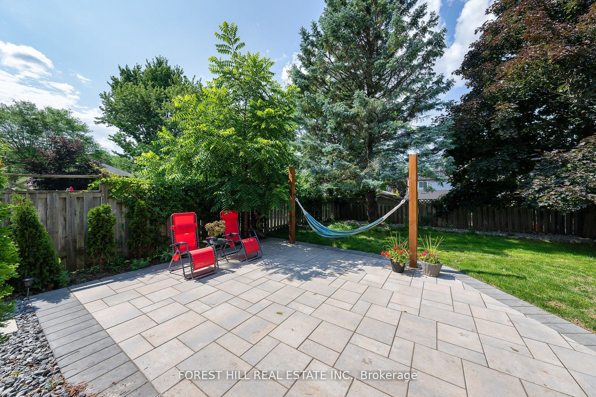 28 Beatty Crescent