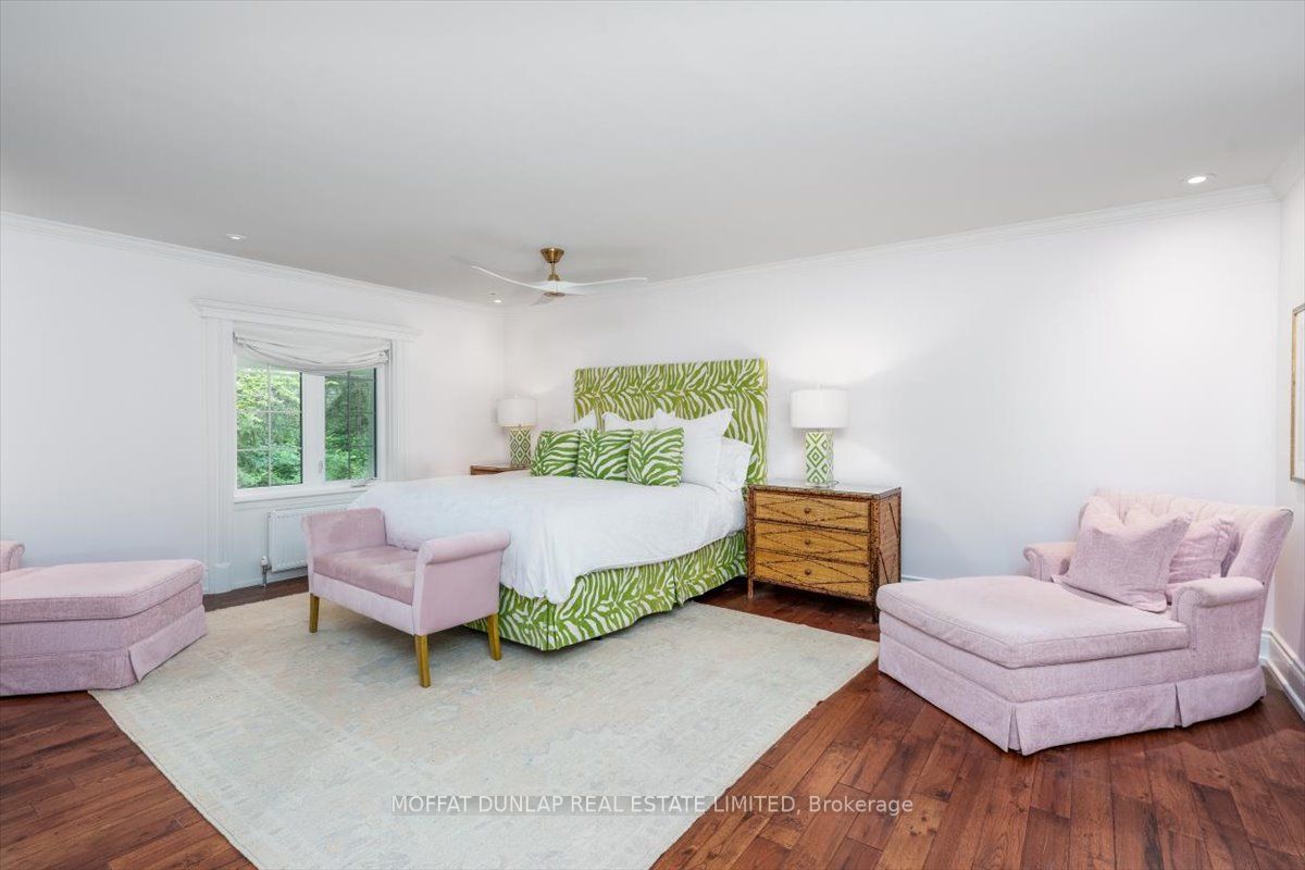171 Kingscross Dr