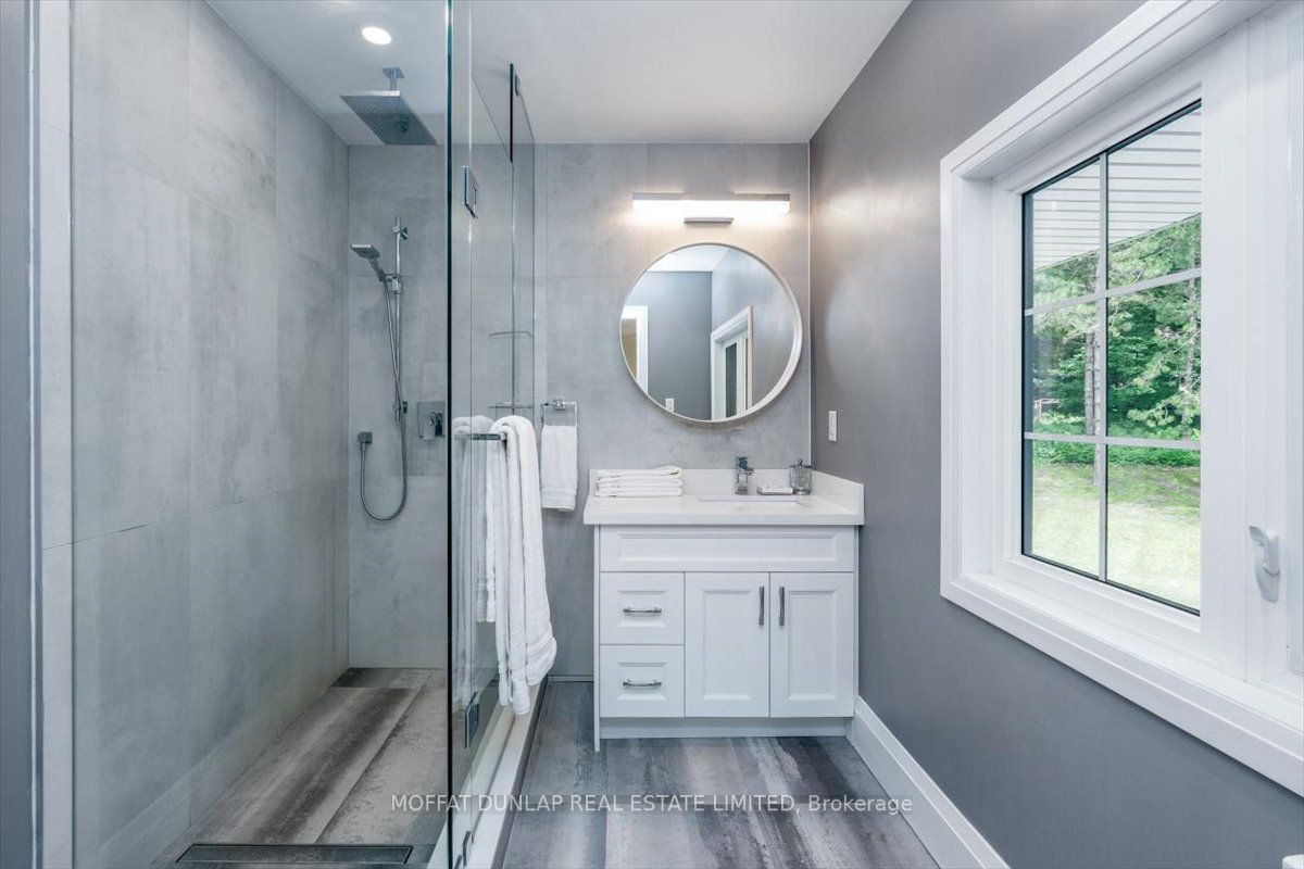 171 Kingscross Dr
