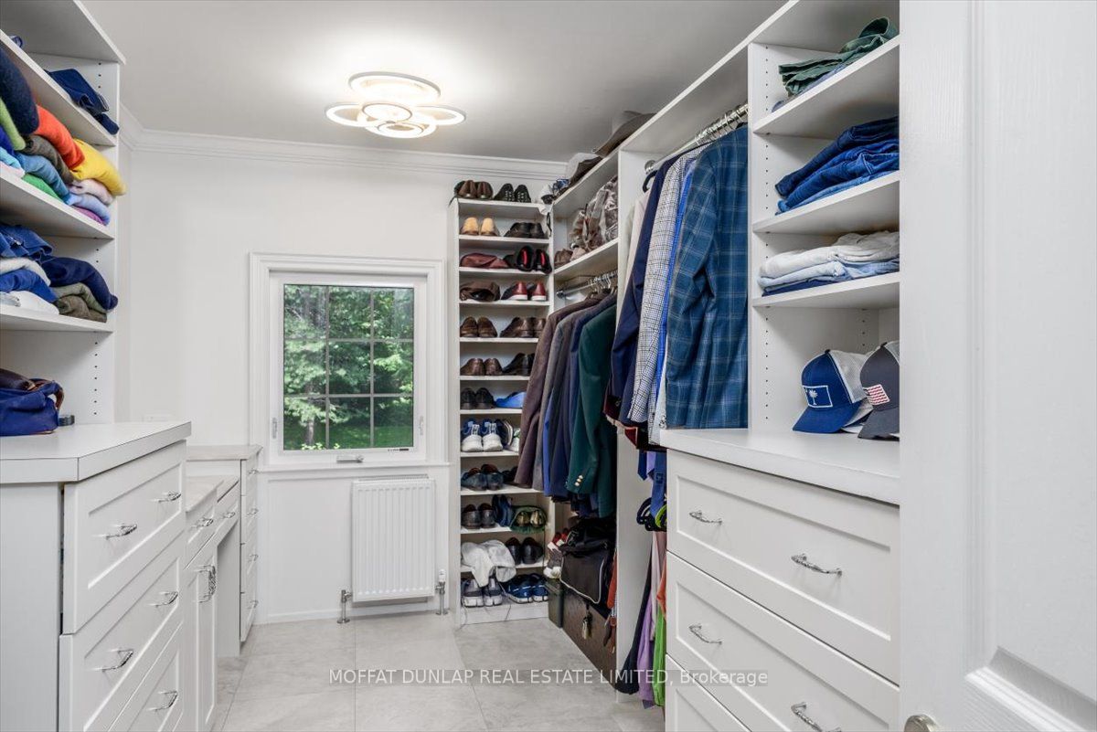 171 Kingscross Dr