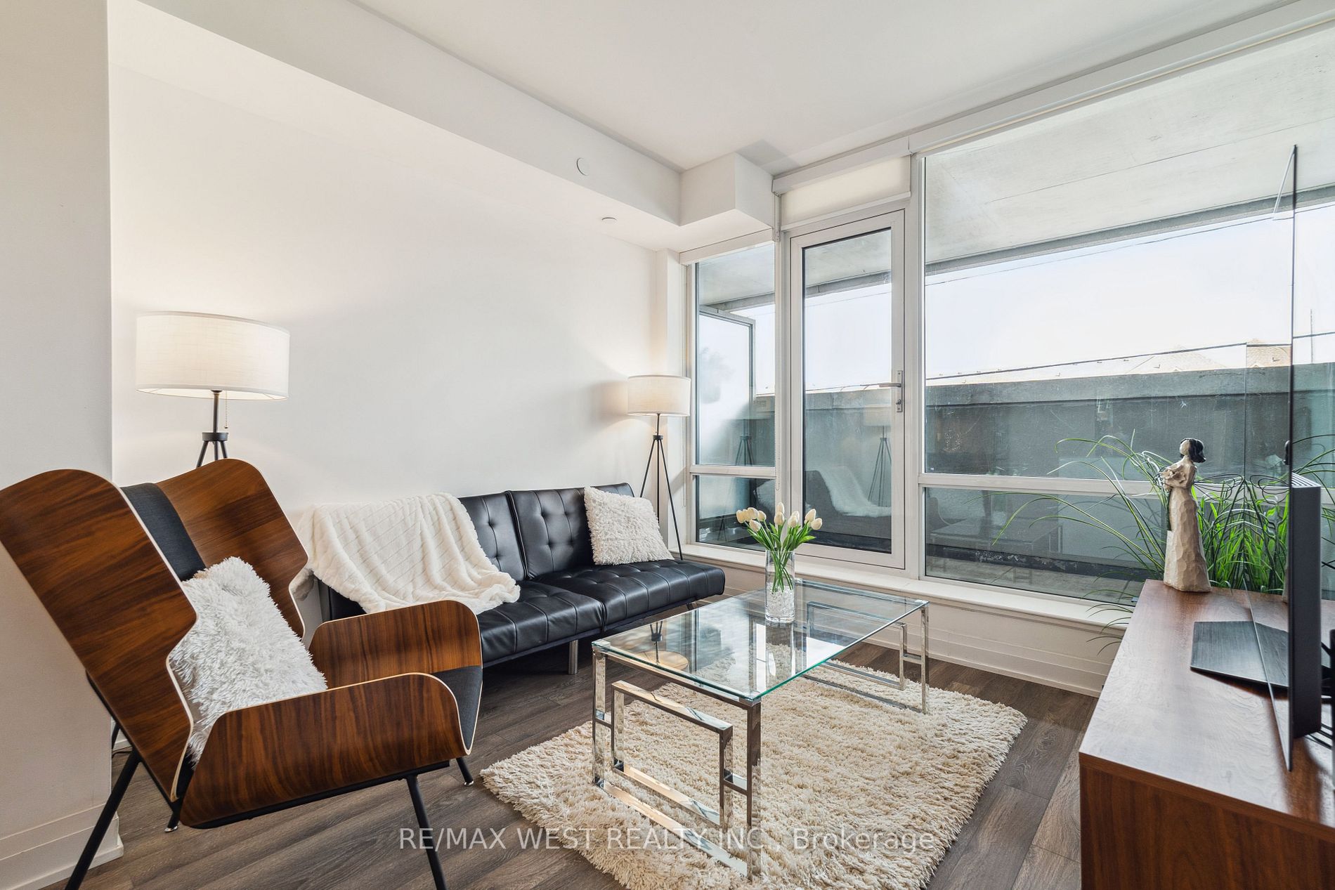4800 Highway 7, #228