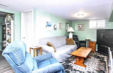 70 Banting Drive Dr