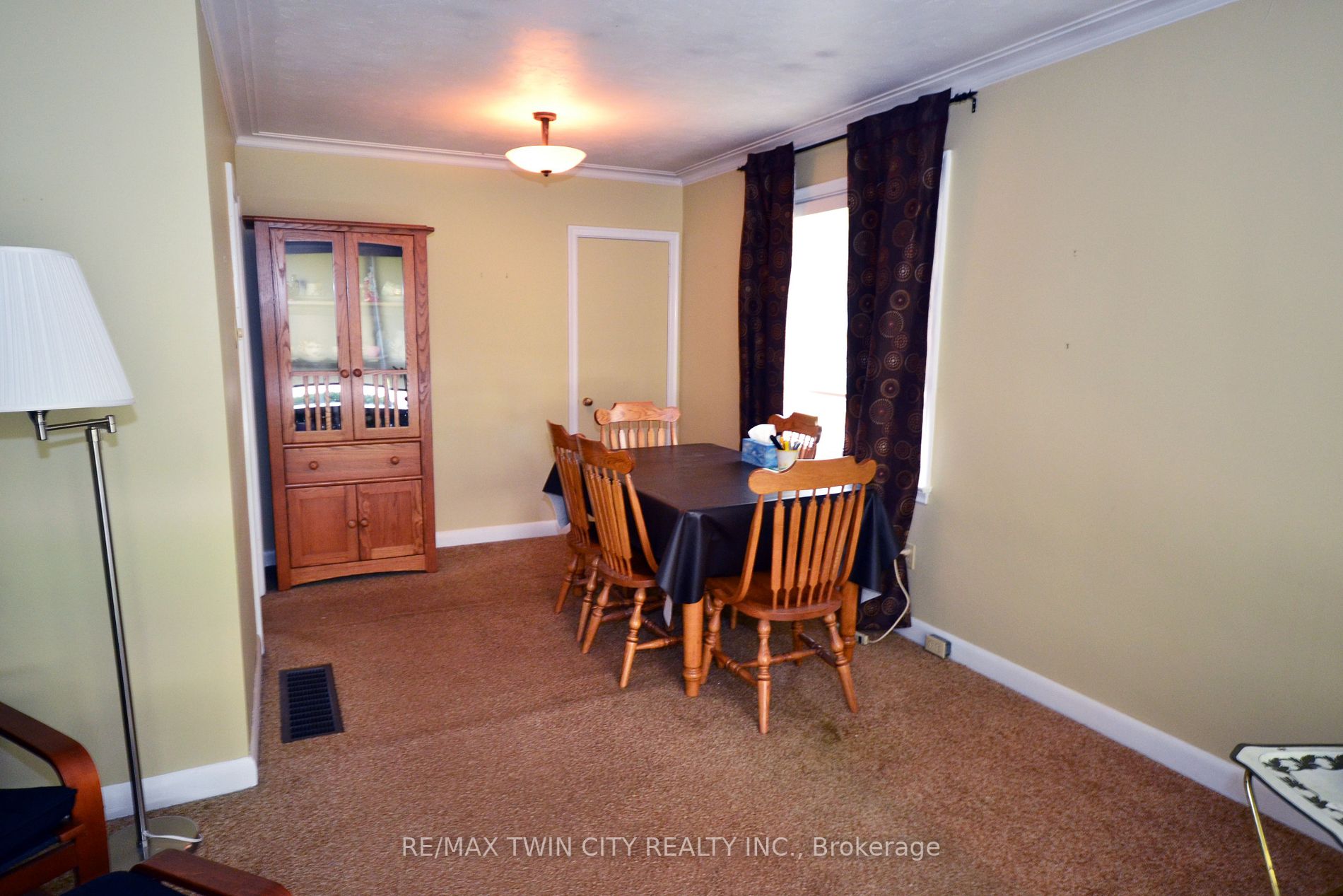 35 Clearview Hts S