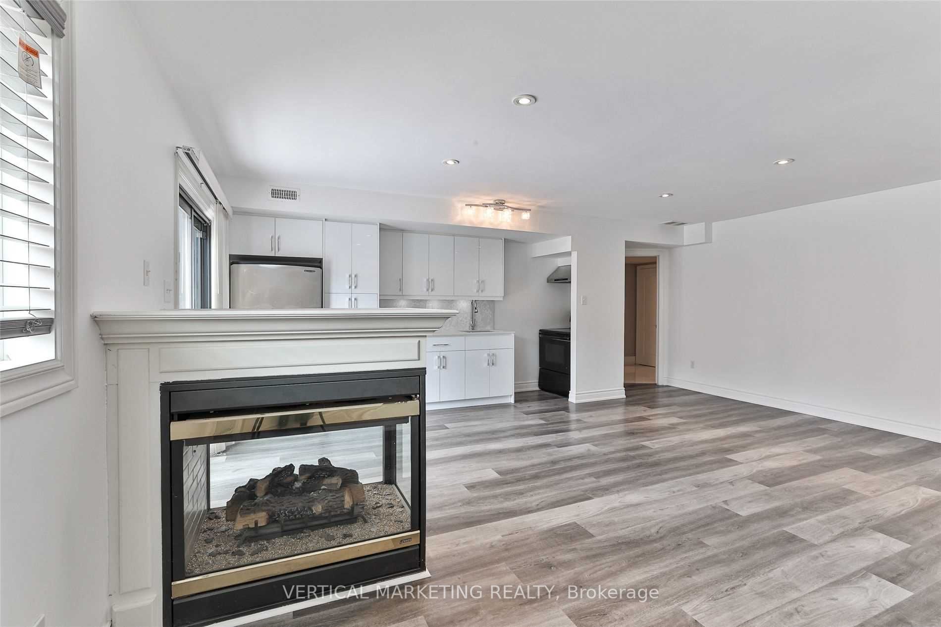 193 Fairlane Crescent