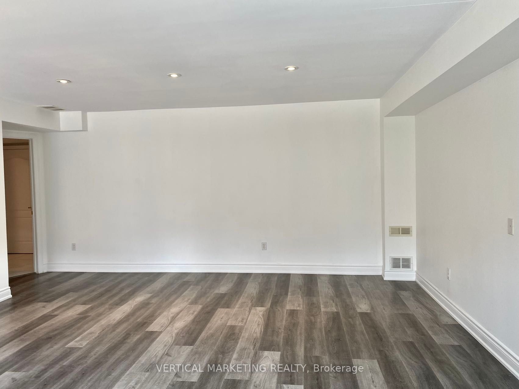 193 Fairlane Crescent