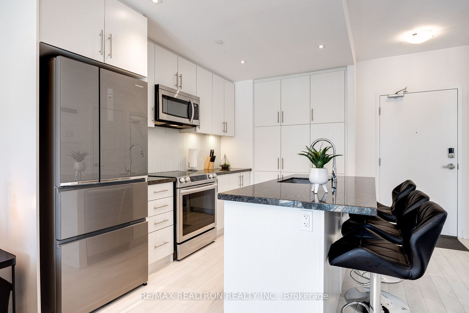 375 Sea Ray Ave, #221
