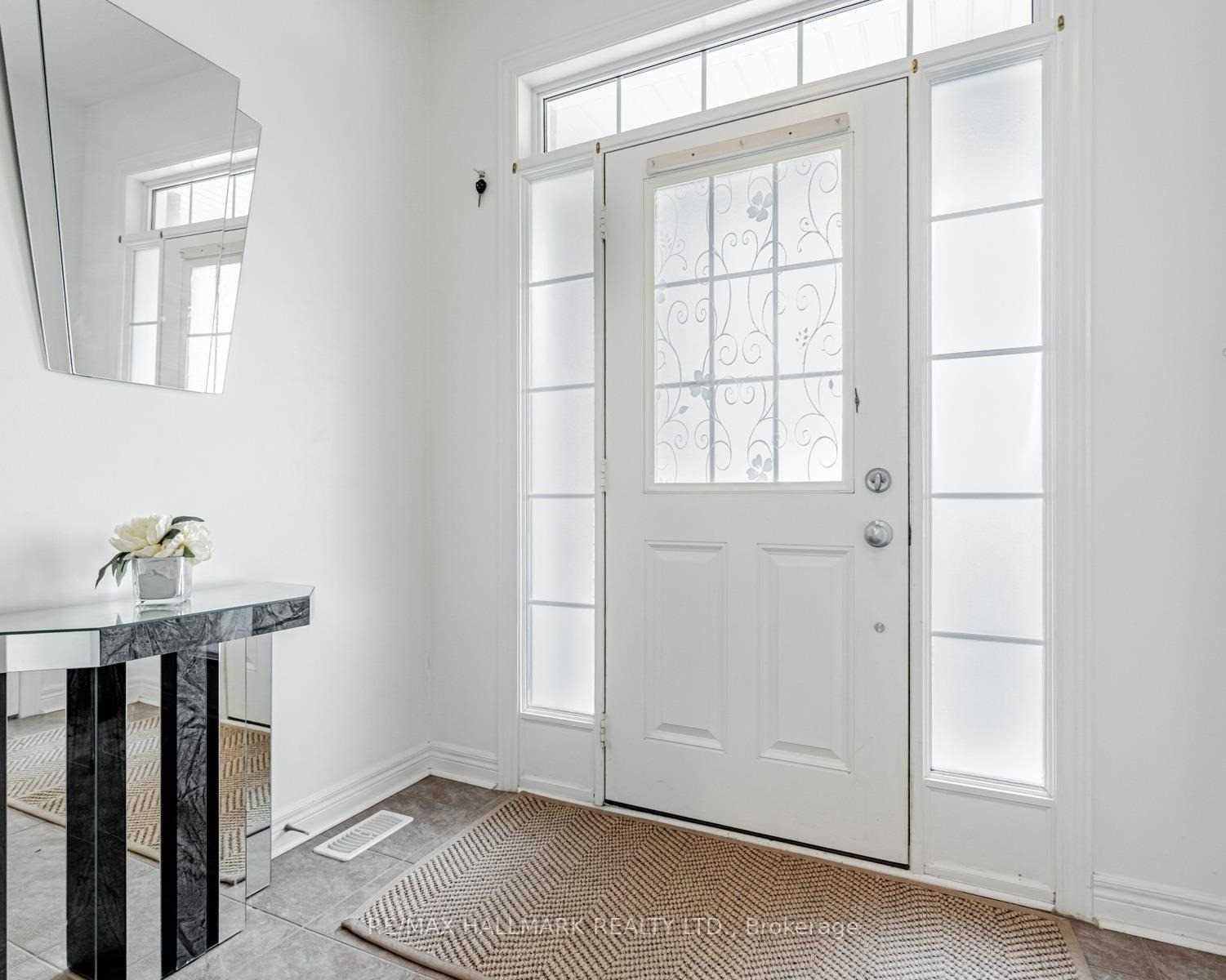42 Corwin Dr