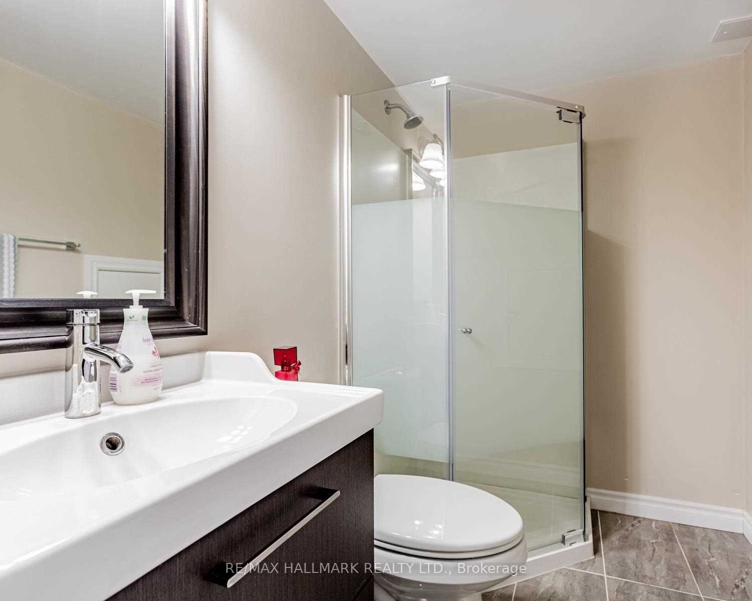 42 Corwin Dr