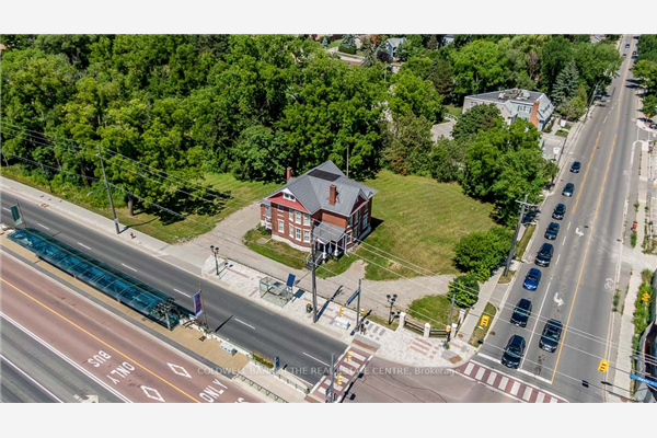 415 Davis Dr, Newmarket