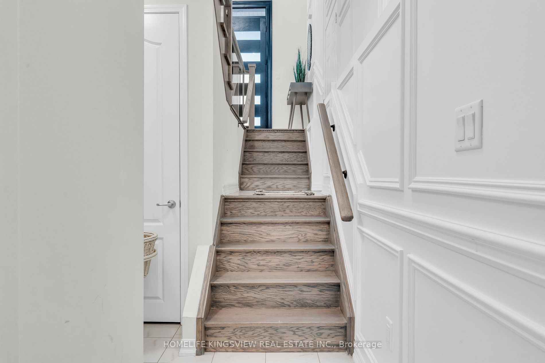 48 Pierre Berton Blvd