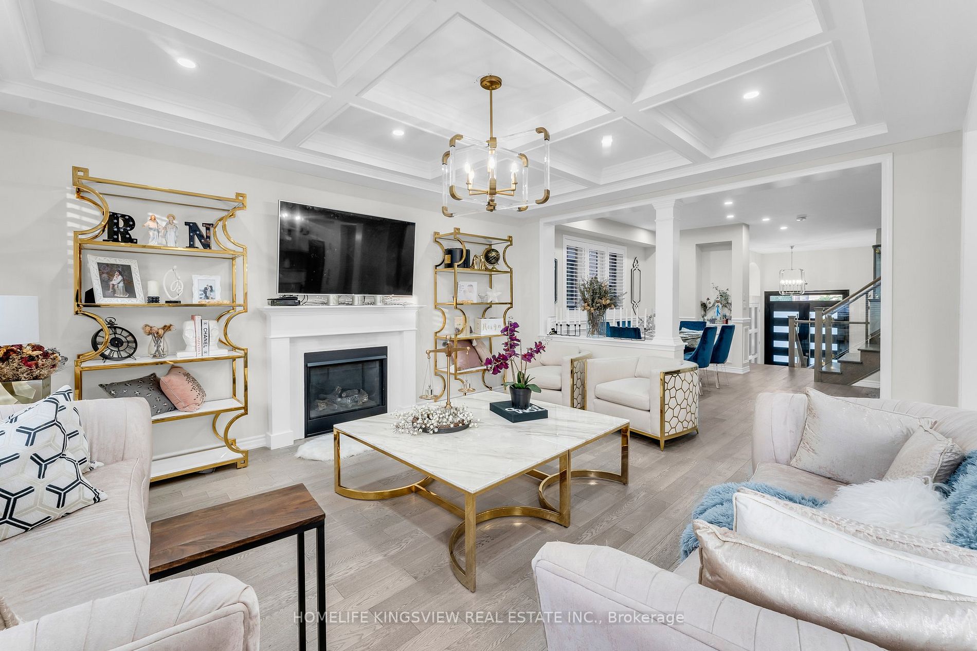 48 Pierre Berton Blvd