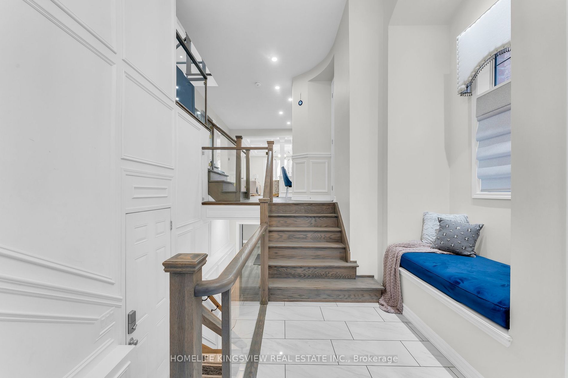 48 Pierre Berton Blvd