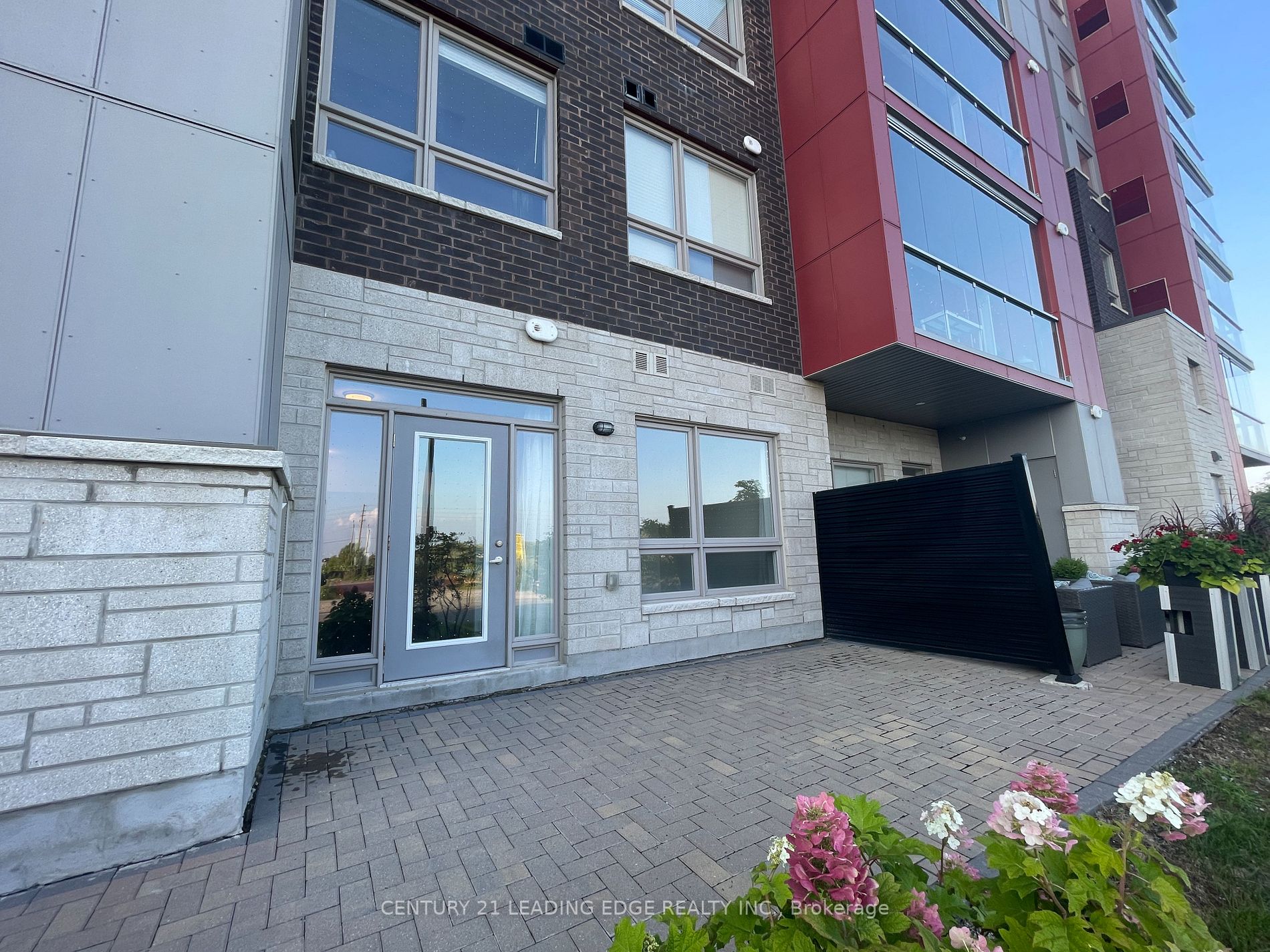 2 Adam Sellers St, #107