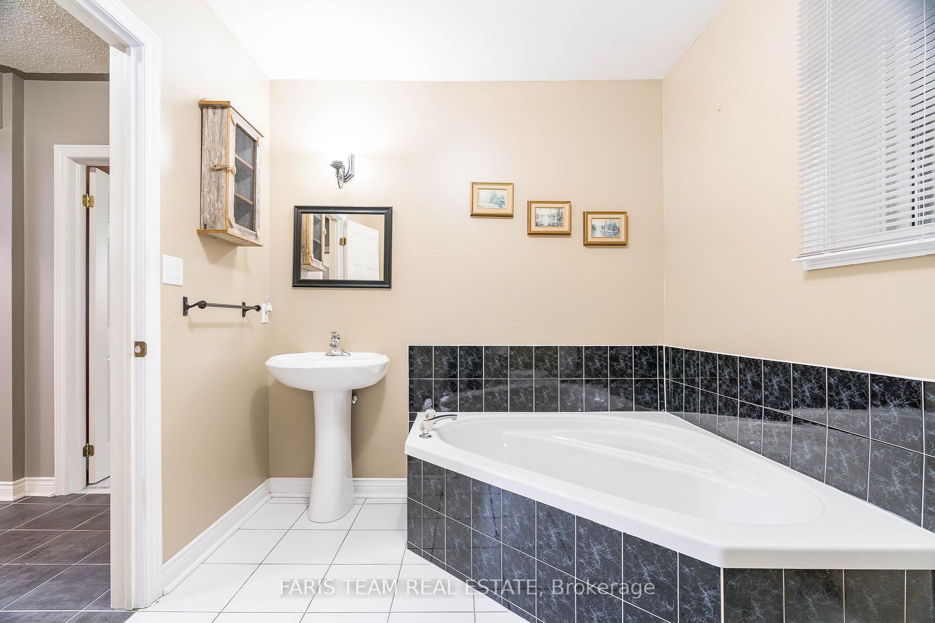 Listing N6699720 - Large Photo # 20