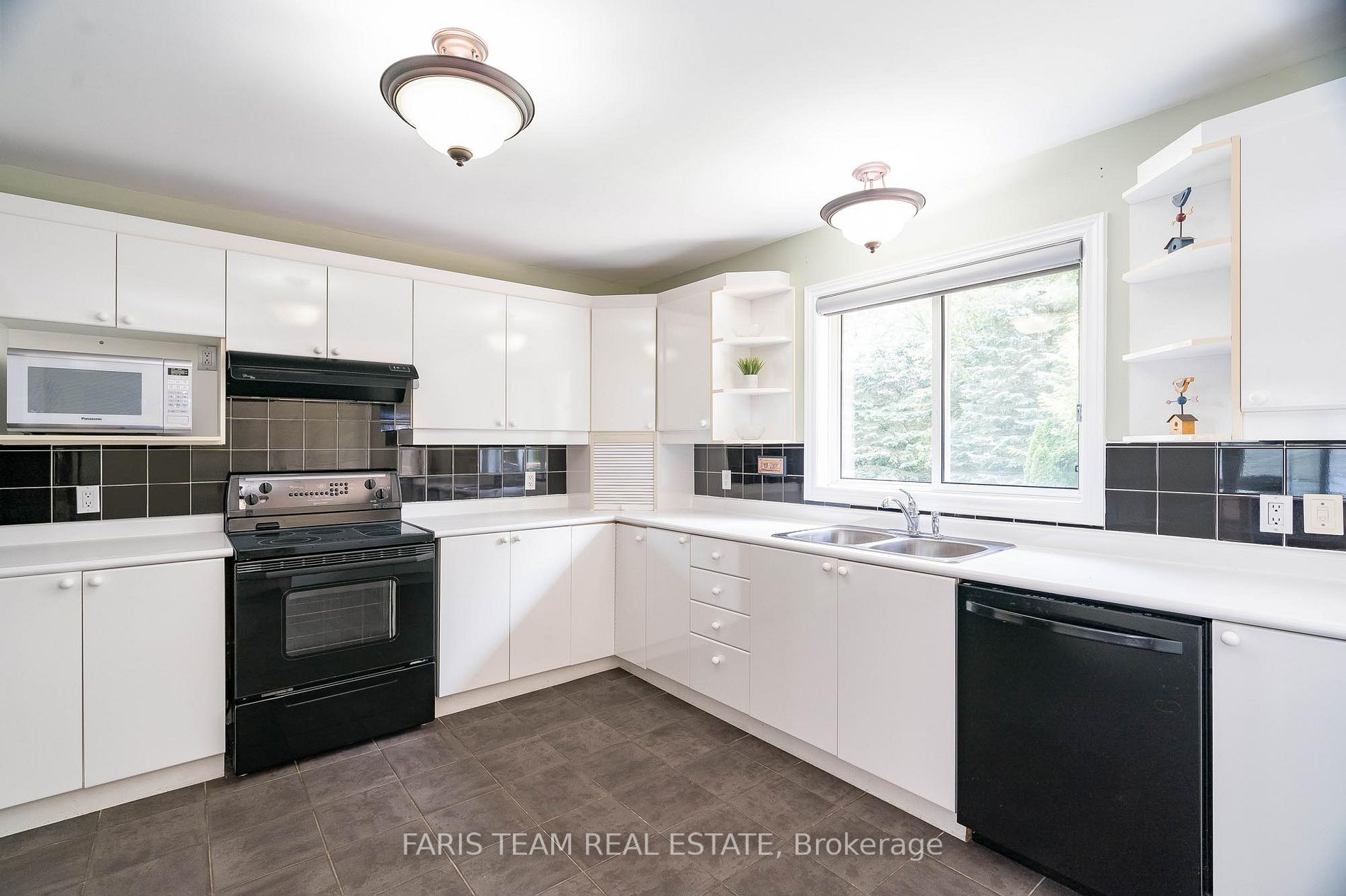 Listing N6699720 - Large Photo # 4